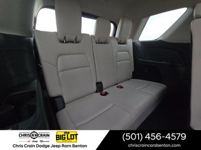 2025 Nissan Pathfinder SL 4WD