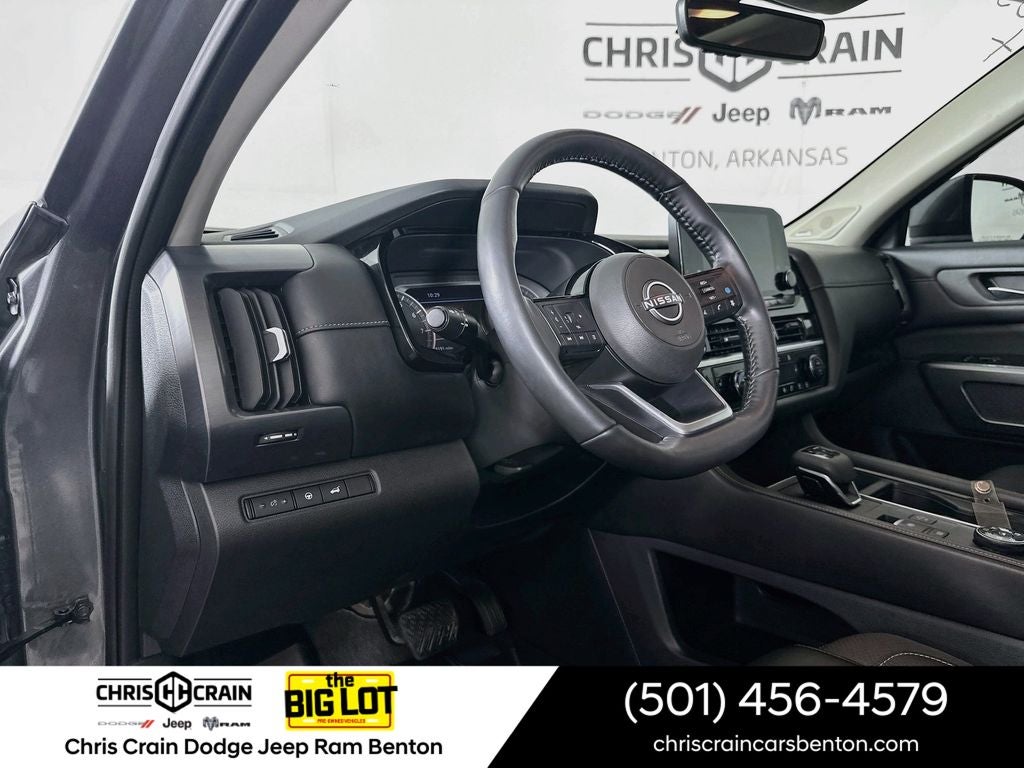 2024 Nissan Pathfinder SL 4WD