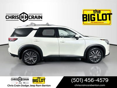 2023 Nissan Pathfinder SL 4WD