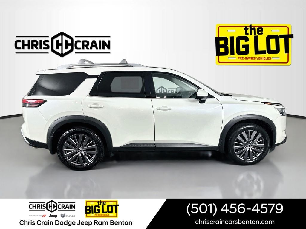 2023 Nissan Pathfinder SL 4WD