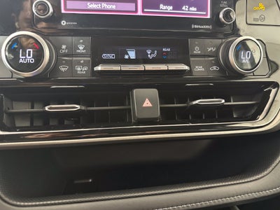 2020 Toyota Highlander L