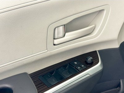 2024 Toyota Sienna LE