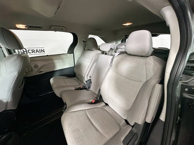 2024 Toyota Sienna LE