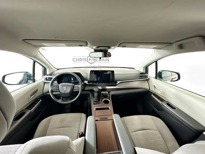 2024 Toyota Sienna LE