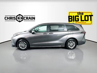 2024 Toyota Sienna LE