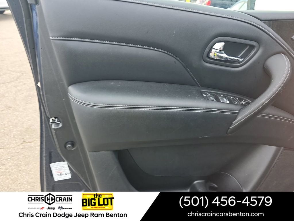 2024 INFINITI QX80 LUXE