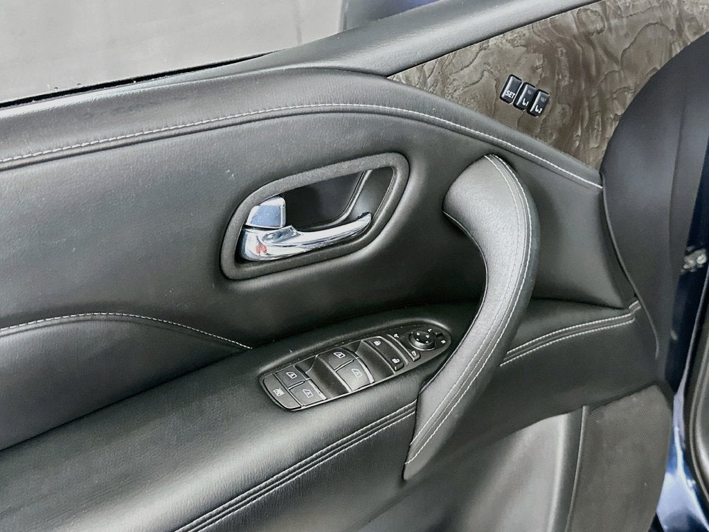 2024 INFINITI QX80 LUXE