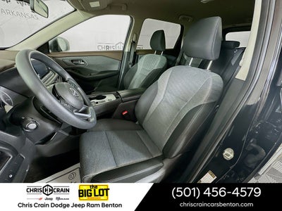 2023 Nissan Rogue SV FWD