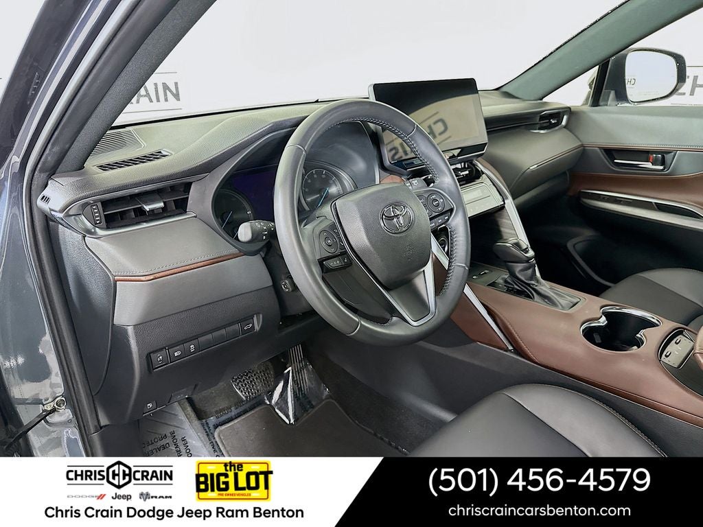 2023 Toyota Venza XLE