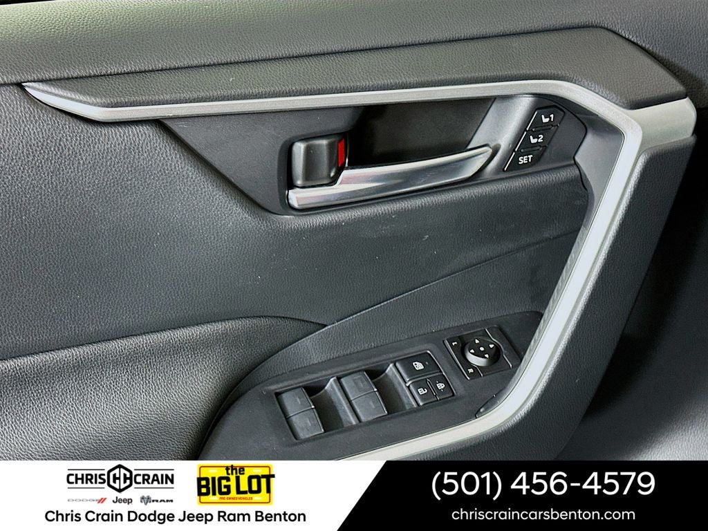 2025 Toyota RAV4 Hybrid XLE Premium