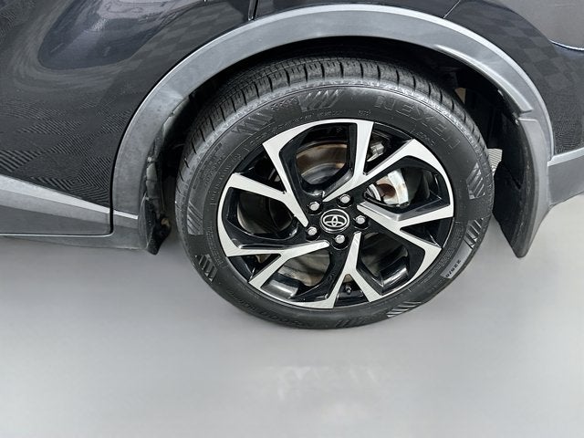 2020 Toyota C-HR XLE