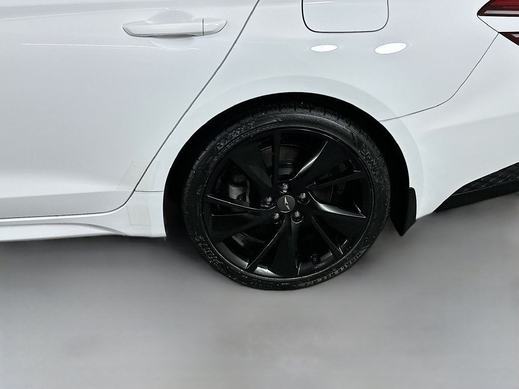 2023 Genesis G70 2.0T RWD