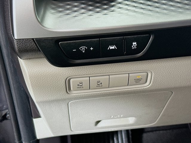 2024 Kia Carnival MPV LX Seat Package