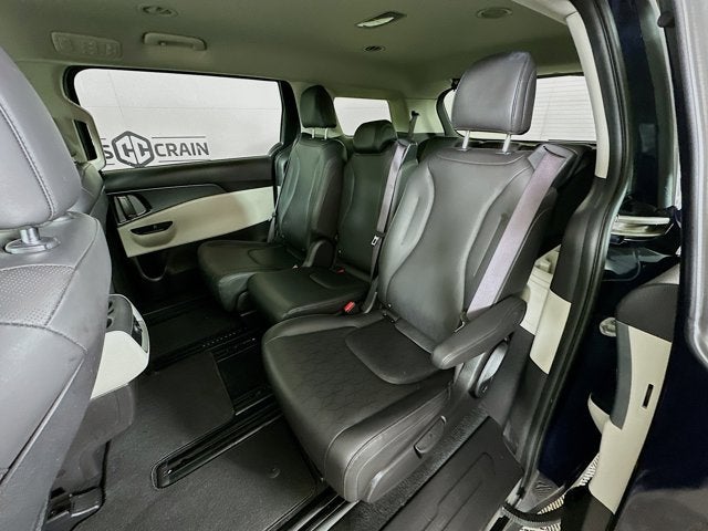2024 Kia Carnival MPV LX Seat Package