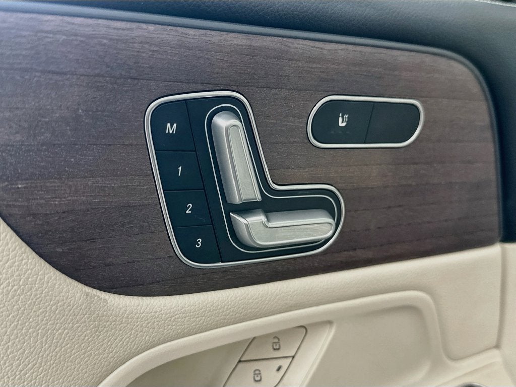 2023 Mercedes-Benz GLB 250 GLB 250