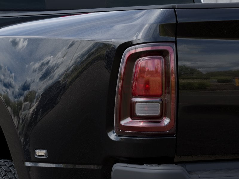 2027 RAM Ram 3500 RAM 3500 TRADESMAN CREW CAB 4X4 8' BOX