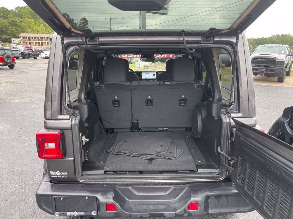 2026 Jeep Wrangler 4-Door Sahara 4x4