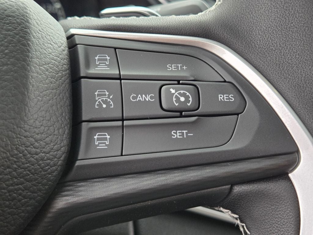 2025 Jeep Grand Cherokee GRAND CHEROKEE LAREDO X 4X2