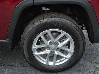 2025 Jeep Grand Cherokee GRAND CHEROKEE LAREDO X 4X2