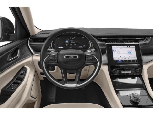 2024 Jeep Grand Cherokee Laredo 4x2