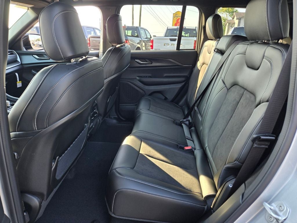 2025 Jeep Grand Cherokee GRAND CHEROKEE ALTITUDE X 4X2