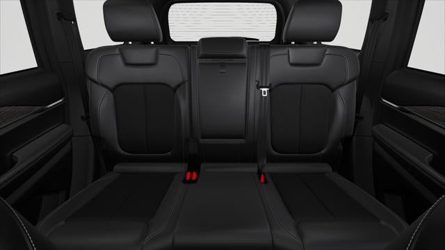 2027 Jeep Grand Cherokee GRAND CHEROKEE LAREDO ALTITUDE 4X2