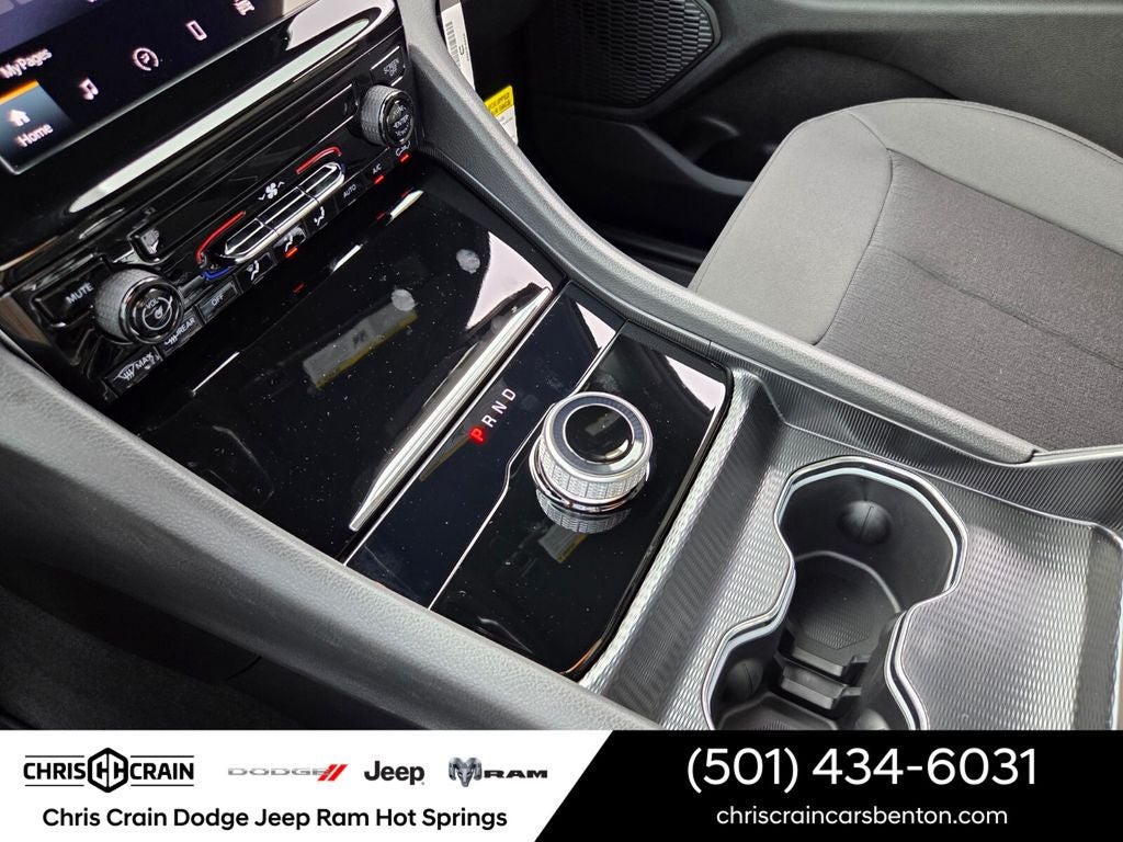 2026 Jeep Grand Cherokee GRAND CHEROKEE LAREDO 4X4