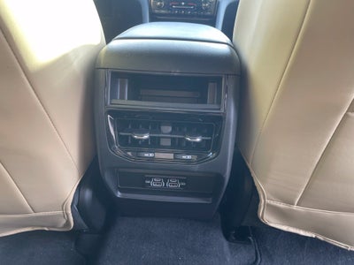 2025 Jeep Grand Cherokee Laredo X 4x4
