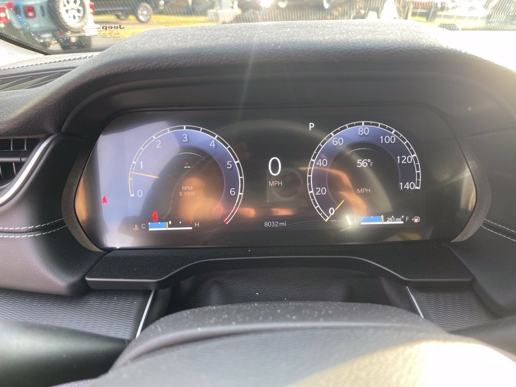 2025 Jeep Grand Cherokee Laredo X 4x4