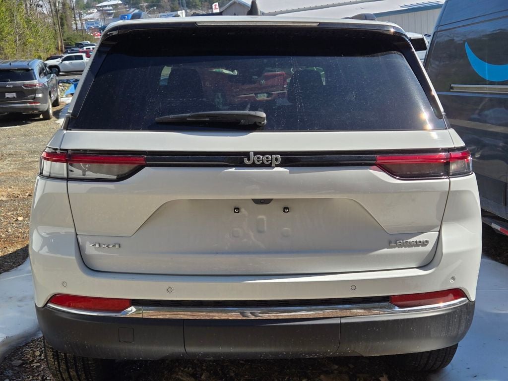 2025 Jeep Grand Cherokee Laredo X 4x4