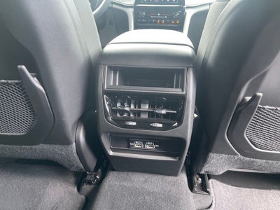 2026 Jeep Grand Cherokee GRAND CHEROKEE LAREDO 4X4