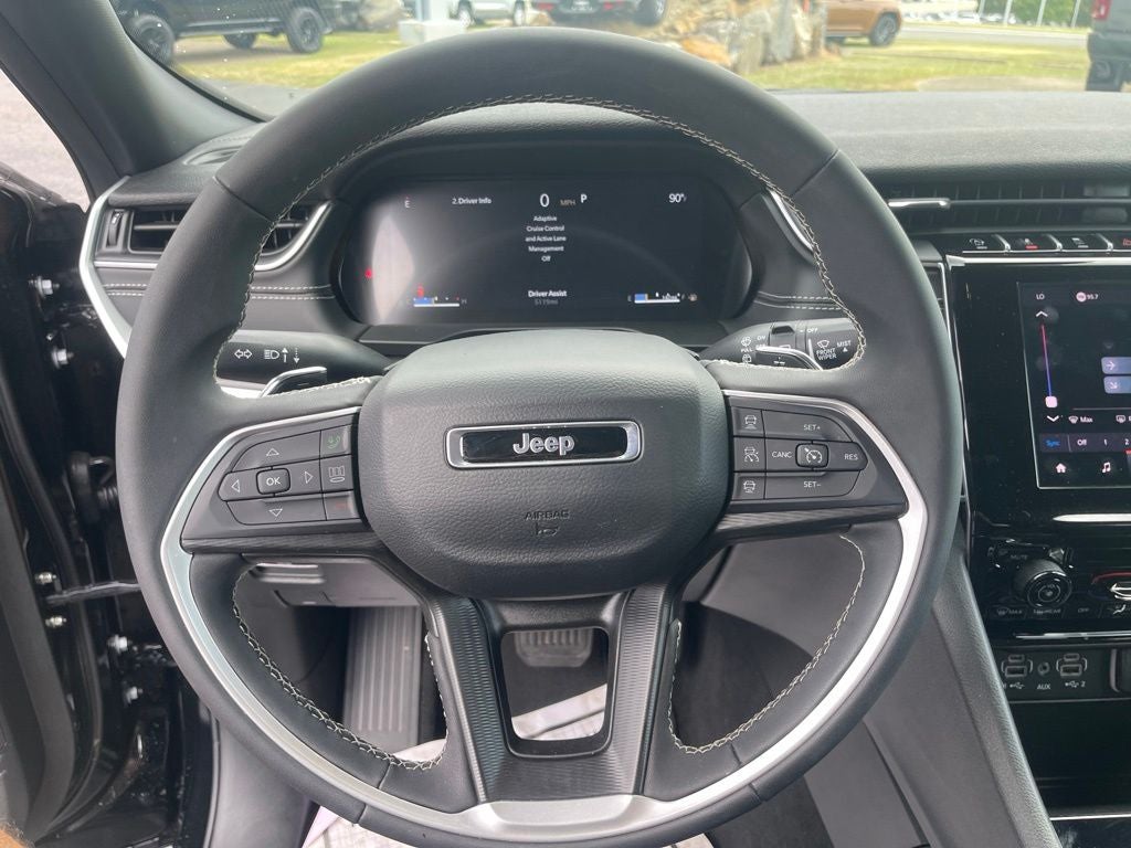 2026 Jeep Grand Cherokee GRAND CHEROKEE LAREDO 4X4