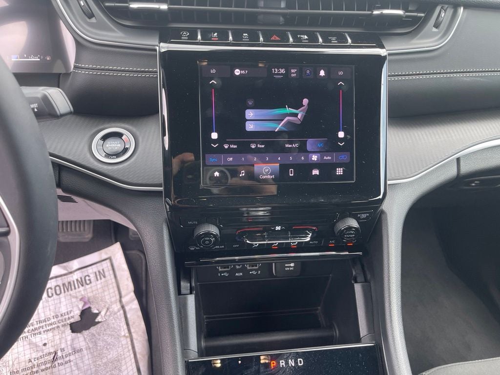 2026 Jeep Grand Cherokee GRAND CHEROKEE LAREDO 4X4