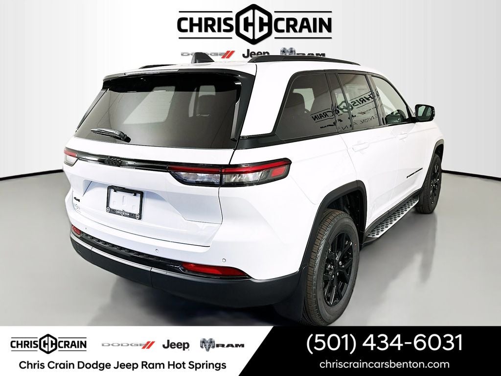 2025 Jeep Grand Cherokee Laredo