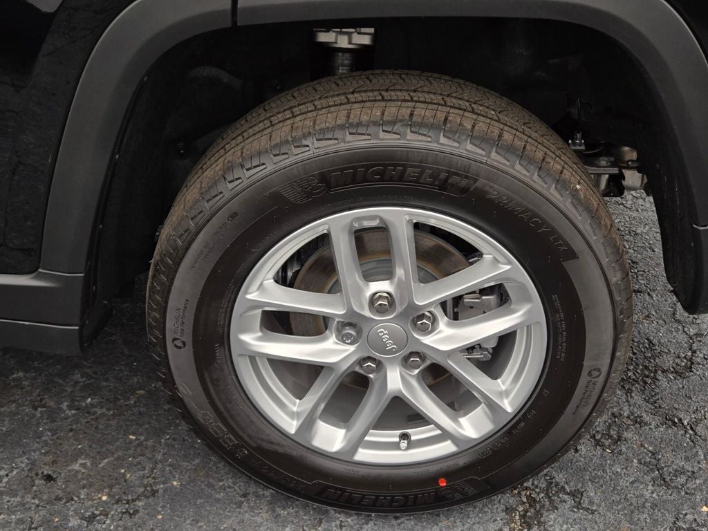 2025 Jeep Grand Cherokee GRAND CHEROKEE LAREDO X 4X4