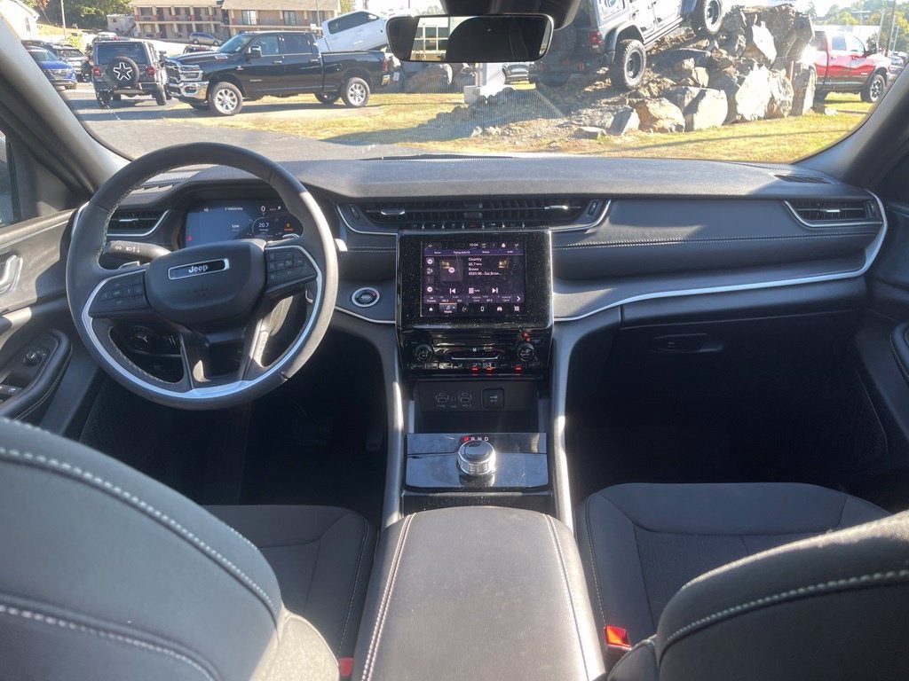 2026 Jeep Grand Cherokee GRAND CHEROKEE LAREDO 4X4