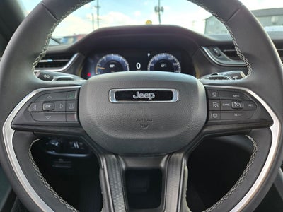 2025 Jeep Grand Cherokee GRAND CHEROKEE LAREDO X 4X4