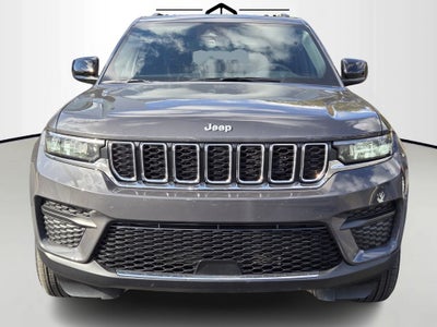 2025 Jeep Grand Cherokee GRAND CHEROKEE LAREDO X 4X4
