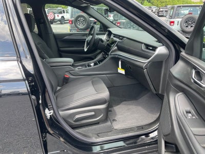 2026 Jeep Grand Cherokee GRAND CHEROKEE LAREDO 4X4