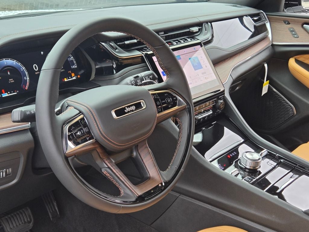 2025 Jeep Grand Cherokee Summit