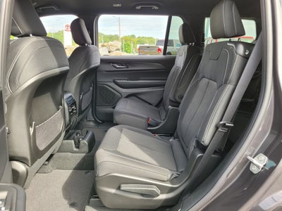 2025 Jeep Grand Cherokee GRAND CHEROKEE L LAREDO 4X2