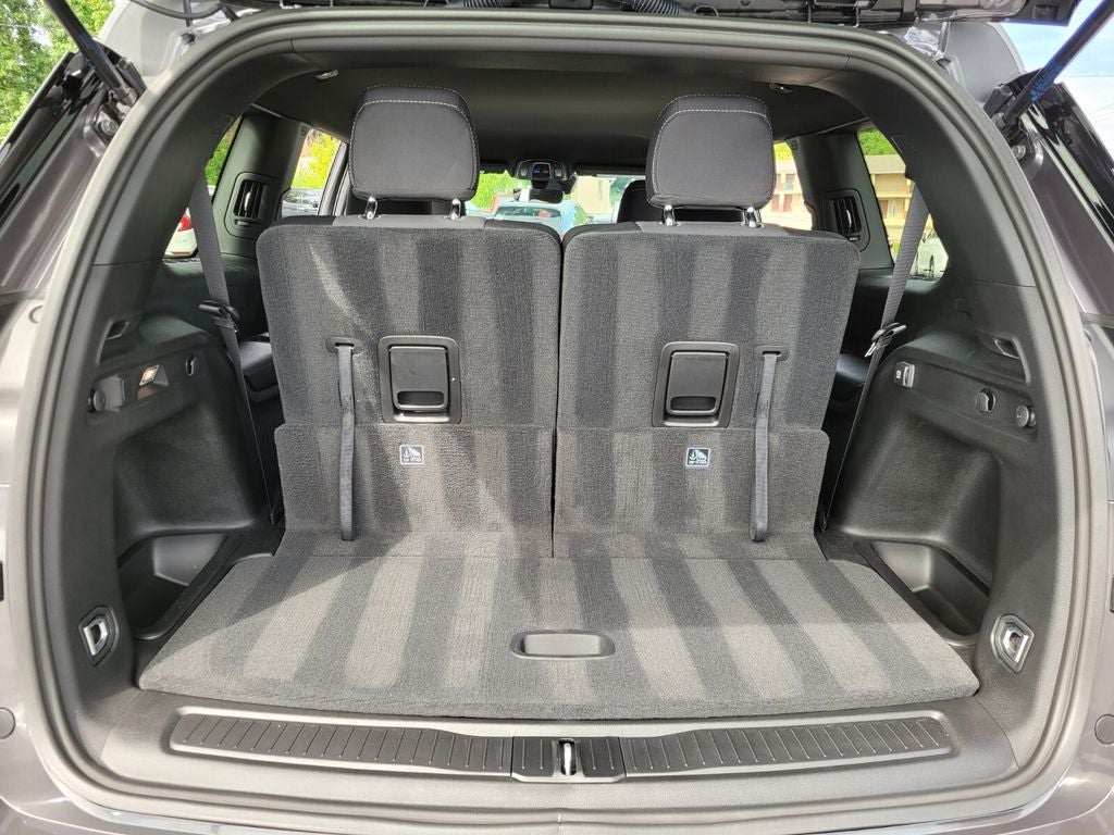 2025 Jeep Grand Cherokee GRAND CHEROKEE L LAREDO 4X2