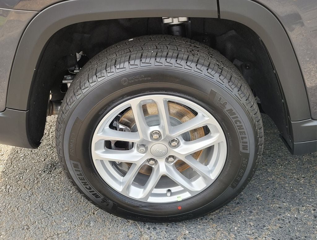 2025 Jeep Grand Cherokee GRAND CHEROKEE L LAREDO 4X2