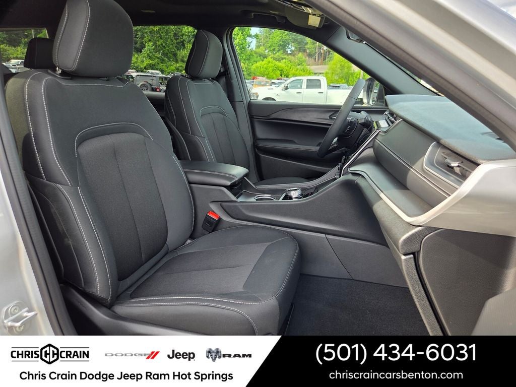 2026 Jeep Grand Cherokee GRAND CHEROKEE L LAREDO X 4X4