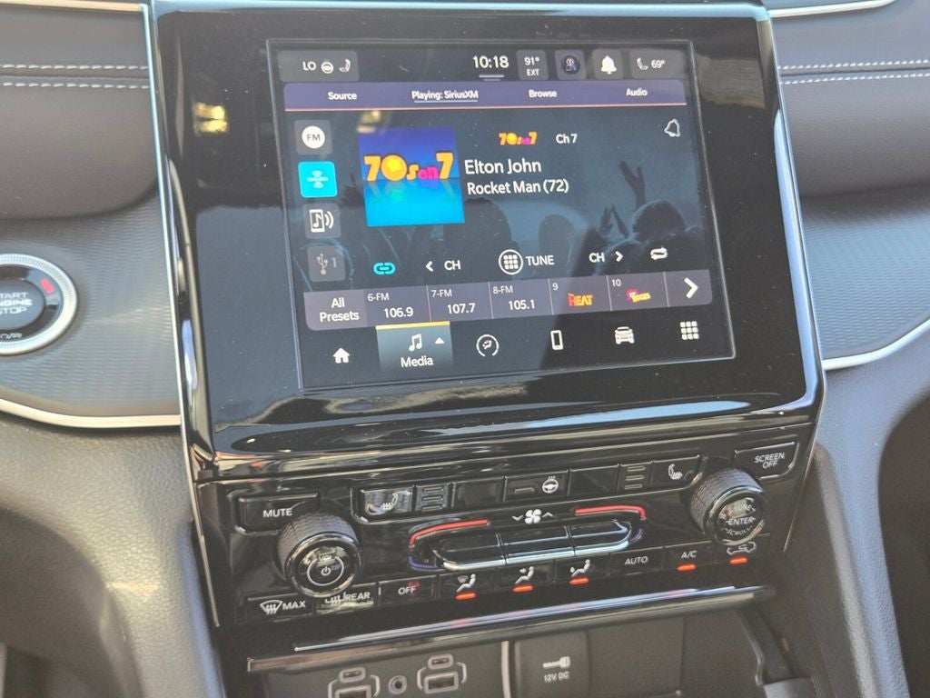 2025 Jeep Grand Cherokee GRAND CHEROKEE L LAREDO X 4X4