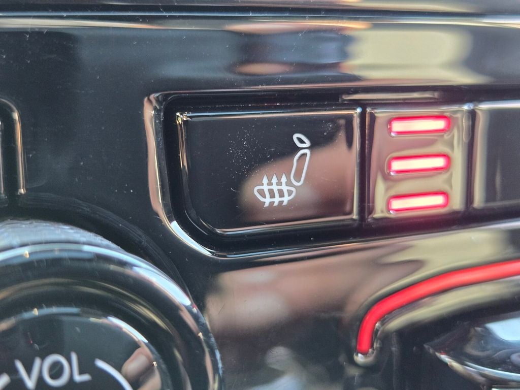 2025 Jeep Grand Cherokee GRAND CHEROKEE L LAREDO X 4X4