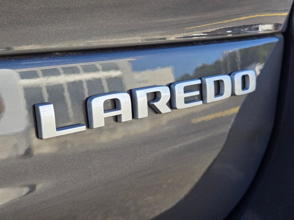 2025 Jeep Grand Cherokee GRAND CHEROKEE L LAREDO X 4X4