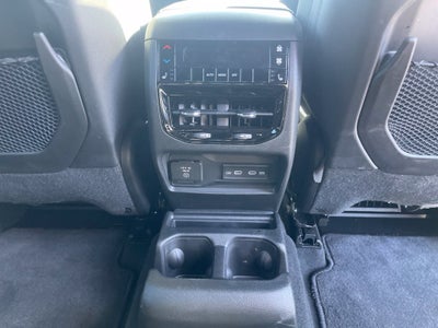 2026 Jeep Grand Cherokee GRAND CHEROKEE L LIMITED RESERVE 4X4