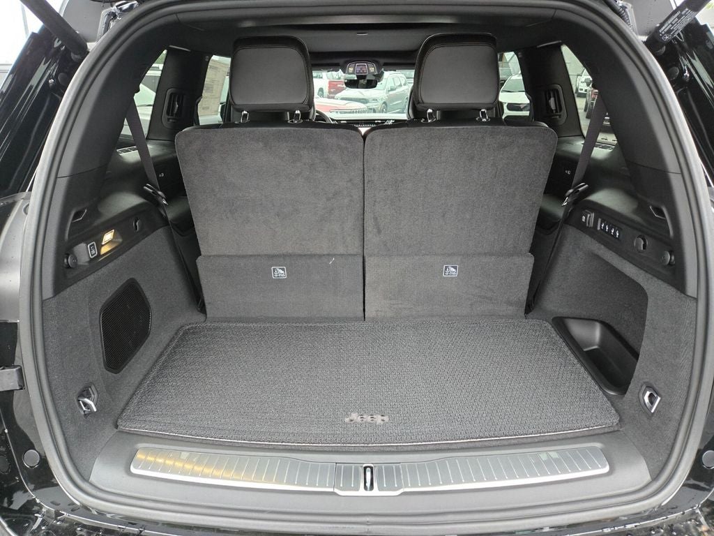 2025 Jeep Grand Cherokee L Summit