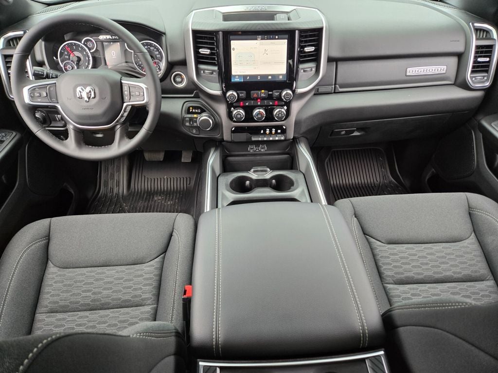 2025 RAM Ram 1500 RAM 1500 BIG HORN CREW CAB 4X4 5'7' BOX